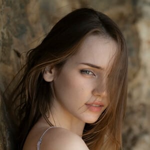 Mary Amber Headshot 3 of 9