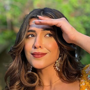 Mehak Sembhy Headshot 2 of 8