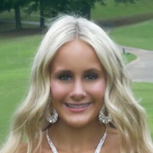 Mia Albert Headshot 3 of 5