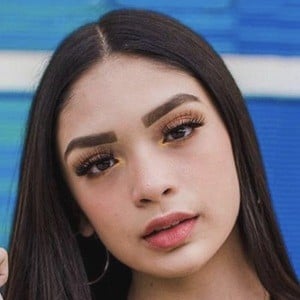 Mia Salinas Headshot 4 of 5