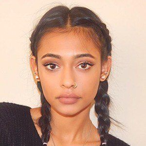 Mira Patel Headshot 6 of 10