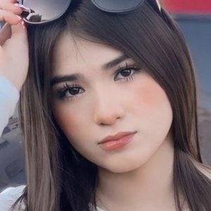 naileaarellano0 Headshot 7 of 9
