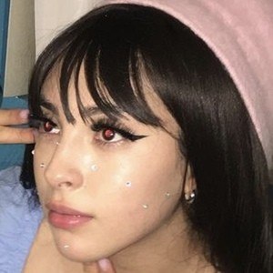 yeyodoll Headshot 8 of 10