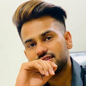 Nav Sandhu Headshot 2 of 6