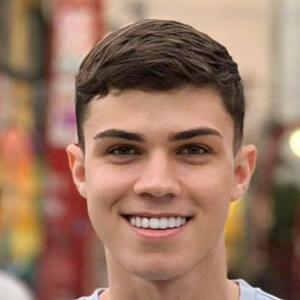 Netto Feitosa Headshot 5 of 6