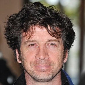 Nick Knowles Headshot 9 of 9