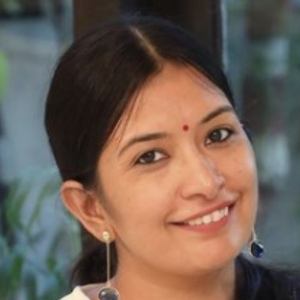 Nisha Topwal Headshot 2 of 10