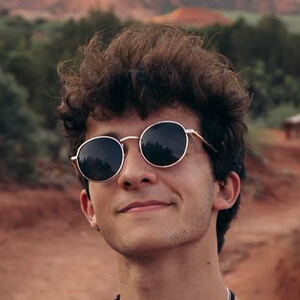 Noah Lipsitz Headshot 3 of 4