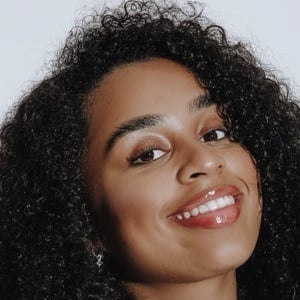 Olivia Aidam Headshot 2 of 10
