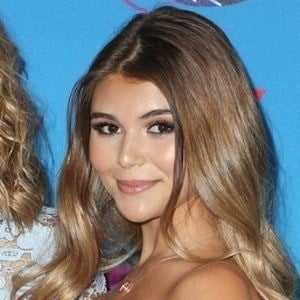 Olivia Jade Headshot 6 of 6