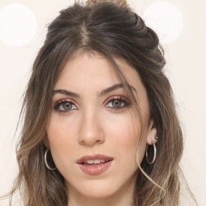 Pia Scarnato Headshot 8 of 10