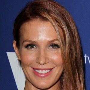 Poppy Montgomery at age 42