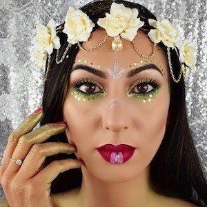 Princesse Jasmine Headshot 9 of 10