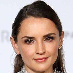 Rachael Leigh Cook at age 37