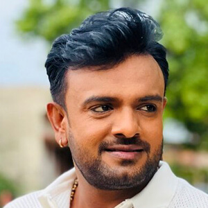 Rakesh Barot Headshot 3 of 7