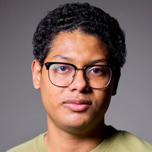 Raymundo Medina Headshot 3 of 4