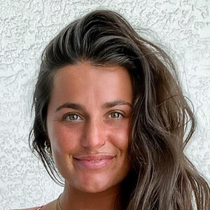 Riley Harper Headshot 8 of 8