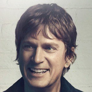 Rob Thomas Headshot 2 of 10