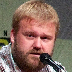 Robert Kirkman Headshot 5 of 10