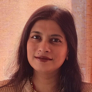 Roshan Sylvia Headshot 5 of 6