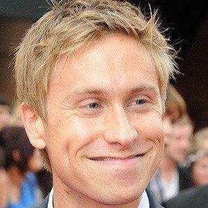 Russell Howard Headshot 4 of 5