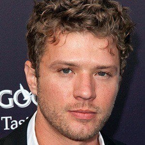 Ryan Phillippe Headshot 4 of 10