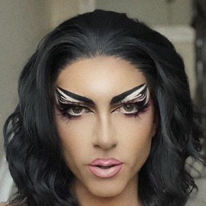 Saltina Shaker Headshot 6 of 7