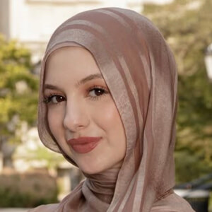 Sana Nimer Headshot 6 of 7