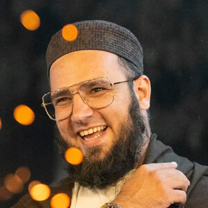Saqib Mobeen Headshot 4 of 6