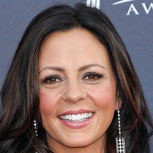 Sara Evans at age 40