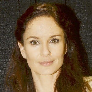 Sarah Wayne Callies Headshot 10 of 10