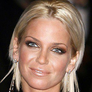 Sarah Harding Headshot 7 of 9