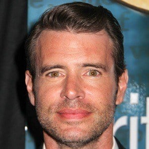 Scott Foley Headshot 5 of 5