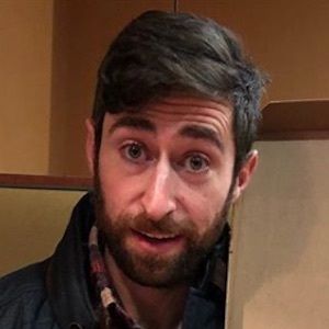 Scott Rogowsky Headshot 5 of 7