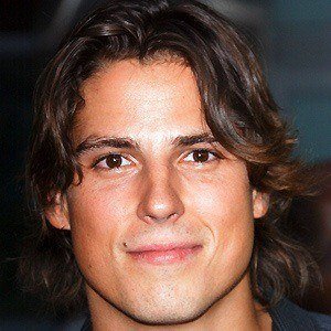 Sean Faris Headshot 4 of 10