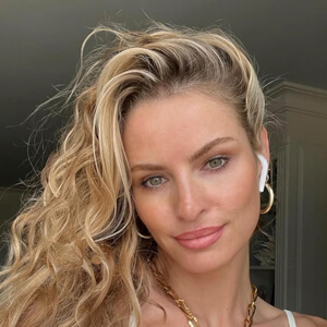 Severine Keimig Headshot 6 of 9