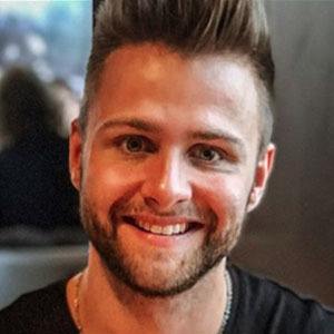 Simon Hirschmann Headshot 4 of 5