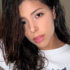 Skyler Lo Headshot 5 of 5