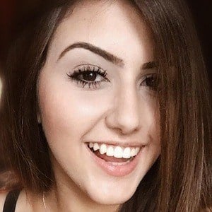 Sofia Oliveira Headshot 2 of 2