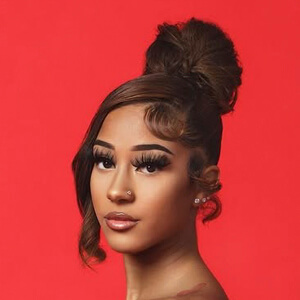 sophiexorose Headshot 6 of 7