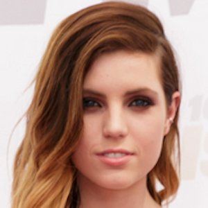 Sydney Sierota at age 17