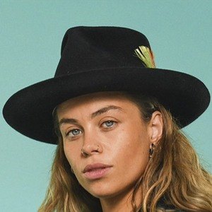 Tash Sultana Headshot 10 of 10