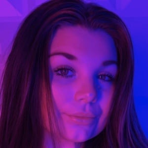 taycarofano Headshot 2 of 6