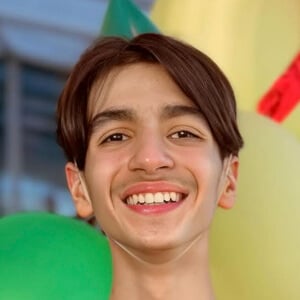 Tayem Alzaraai Headshot 6 of 7