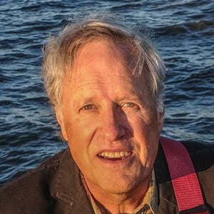 Tom Chapin Headshot 2 of 4