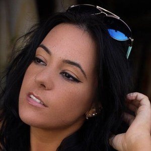 Tommi Lynn Headshot 8 of 10