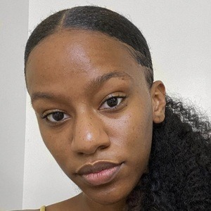 Traeh Nykia Headshot 8 of 10