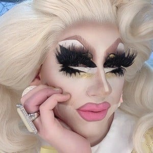 Trixie Mattel Headshot 4 of 10