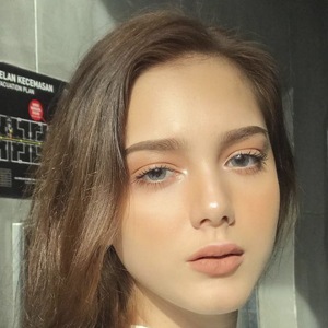 Yasmine Ow at age 18