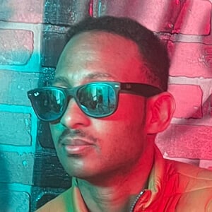 Yung Dub D Headshot 3 of 4